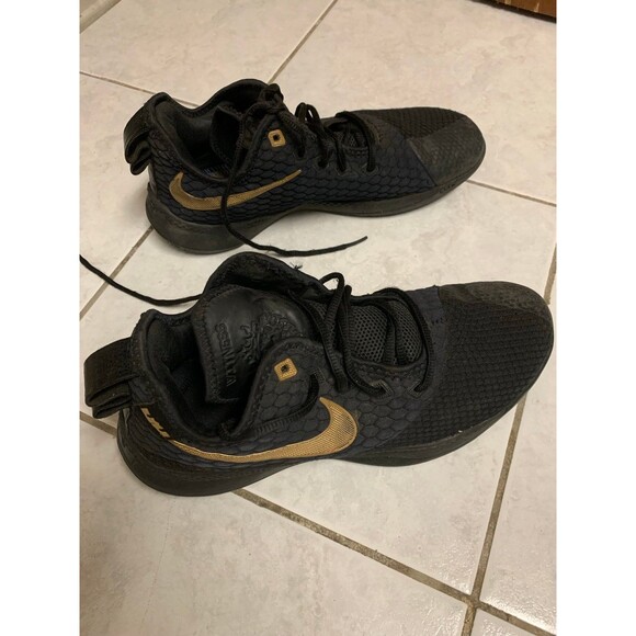 Authentic LeBron Witness 3 Black Gold size 10 - Picture 3 of 5